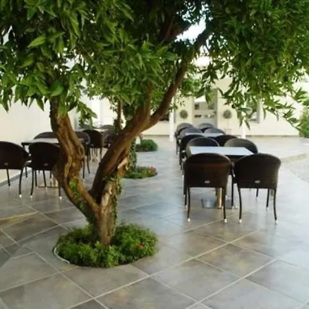 Omiros Luxury 3*