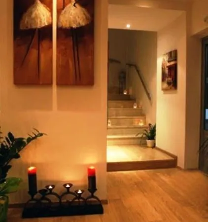 Omiros Luxury