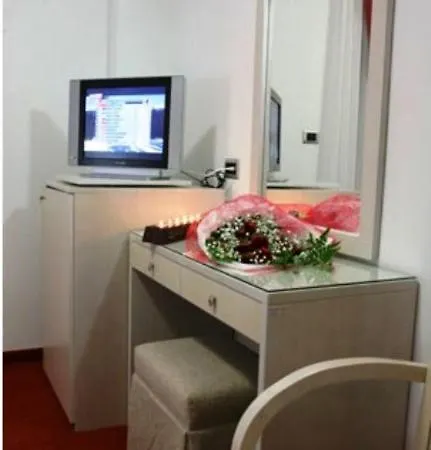 Hotel Omiros Luxury